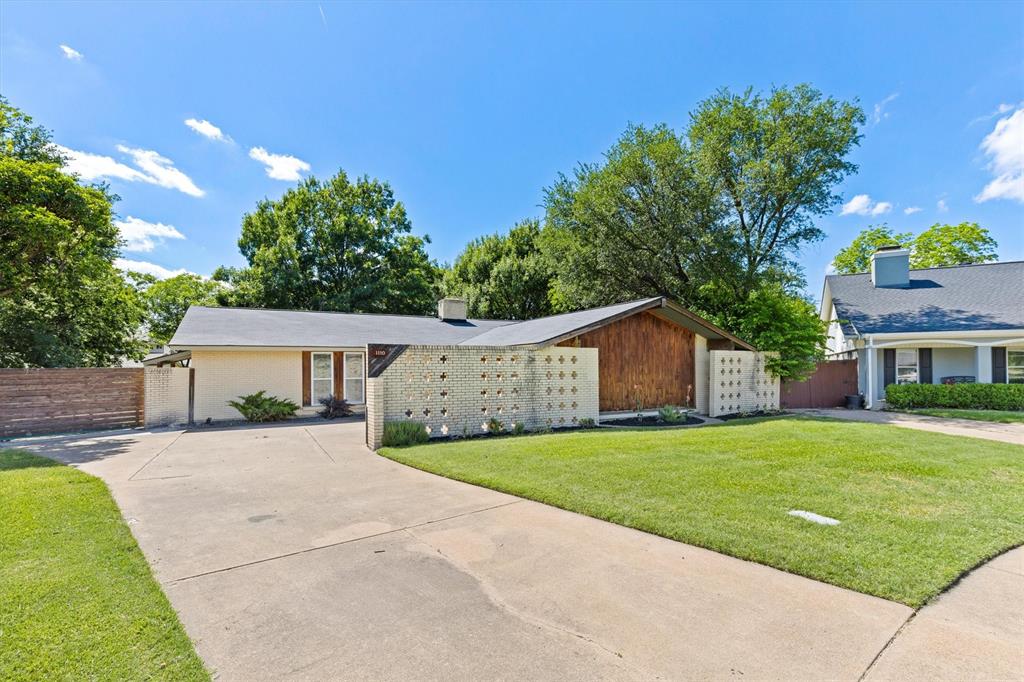 1110 Hadrian Court