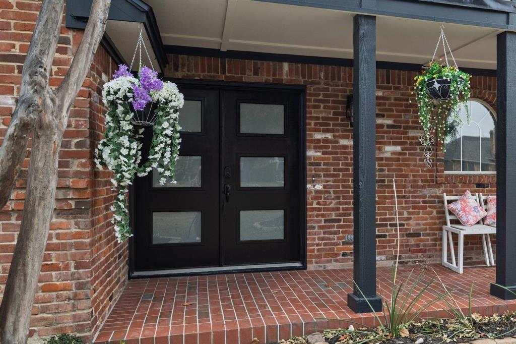 1540 Nightingale Circle