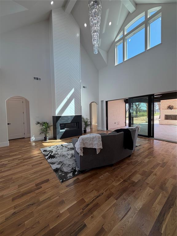 THE LANDINGS EAST - Residential