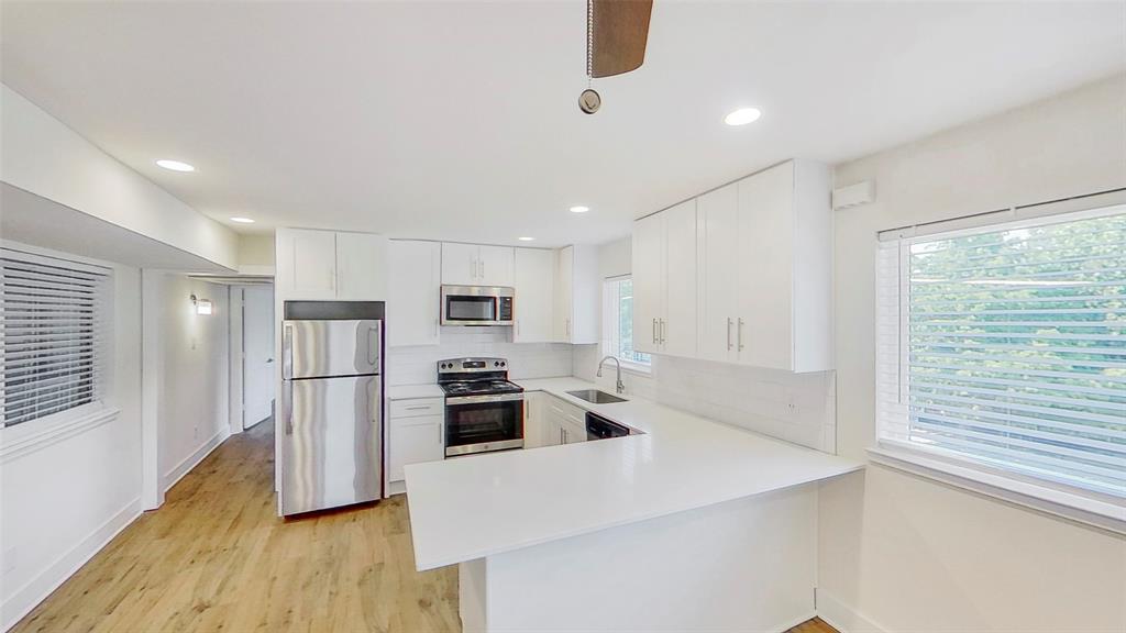 Munger Place Add Sec 02 - Residential Lease