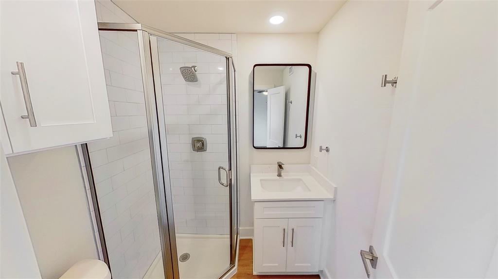 Munger Place Add Sec 02 - Residential Lease