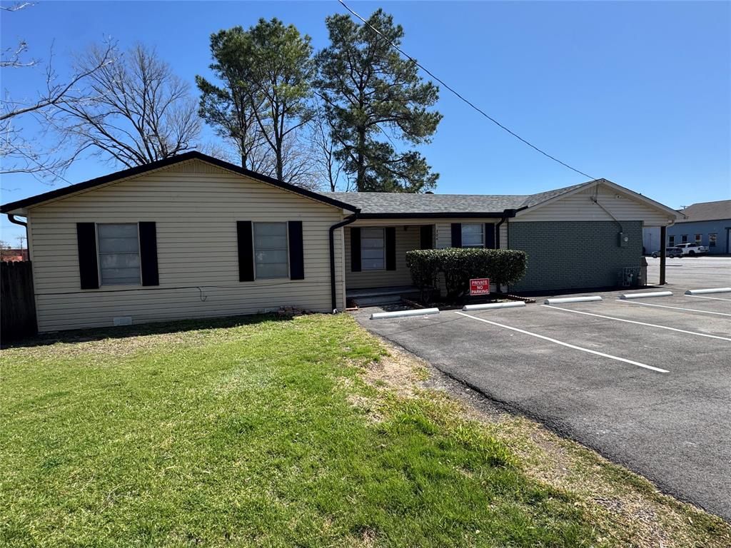 Photo of 304 BURGETT Street, Forney, TX 75126 (MLS # 21213606)