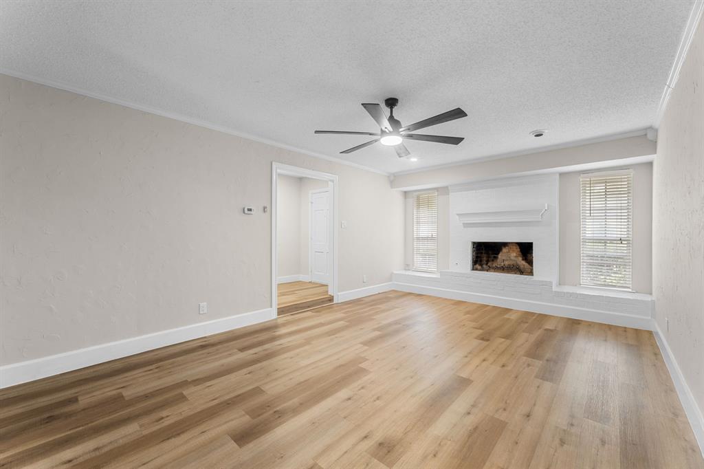 1124 Janell Drive