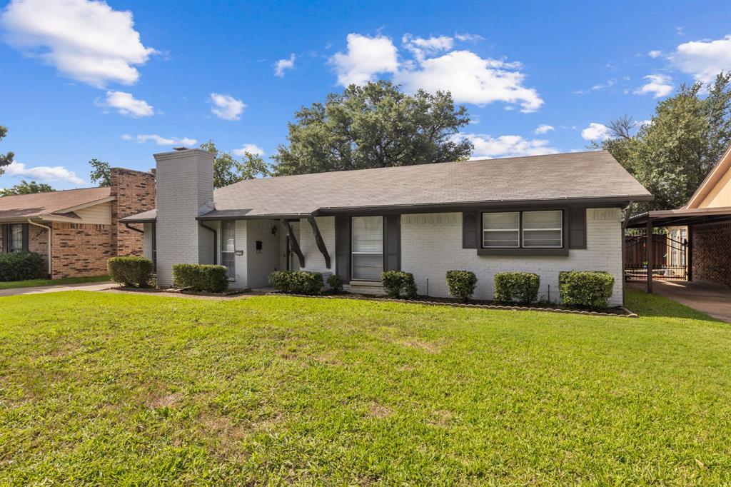 1124 Janell Drive