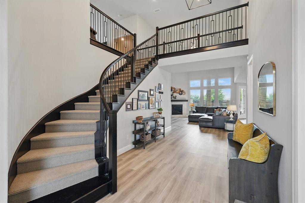 The Ridge at Northlake - Residential