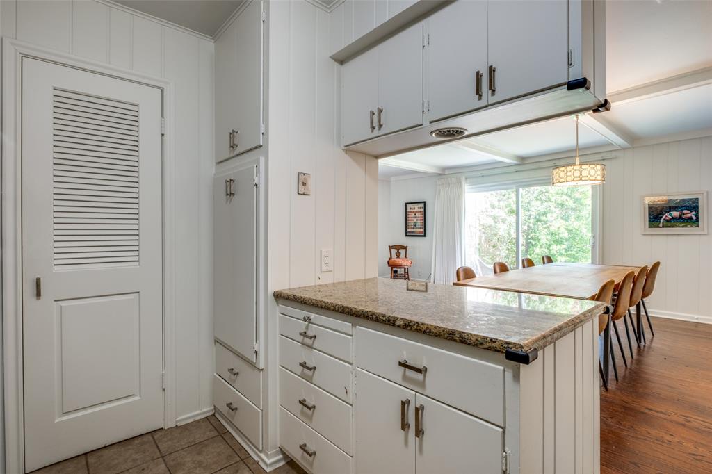 Prestwick Manor Condominiums - Residential