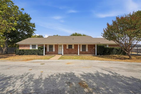 Photo of 6880 Sandy Beach Road, Azle, TX 76020 (MLS # 21401731)