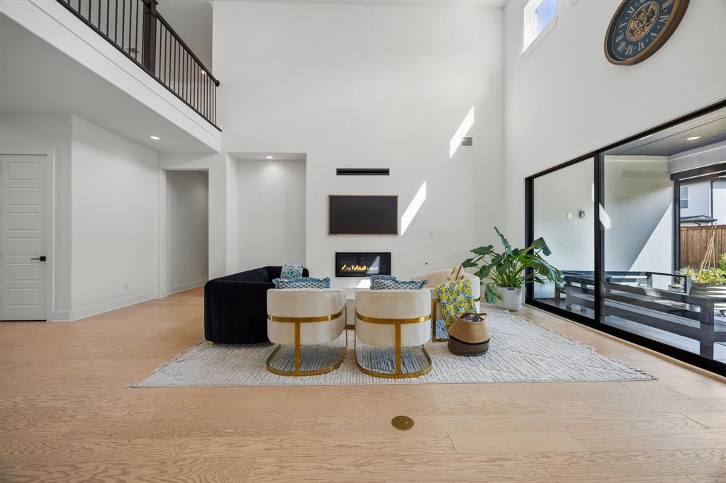10472 Milkweed Court