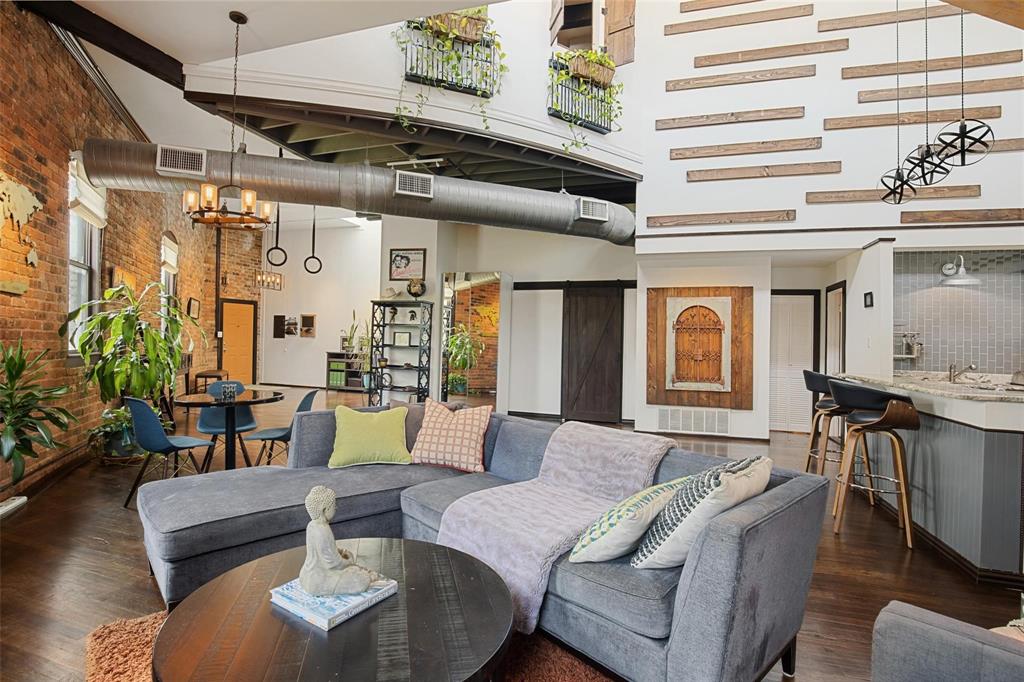 Kelly Park Studio Condos - Residential Lease