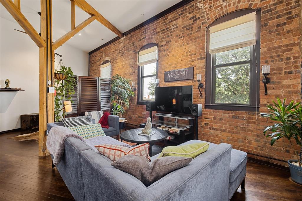 Kelly Park Studio Condos - Residential Lease