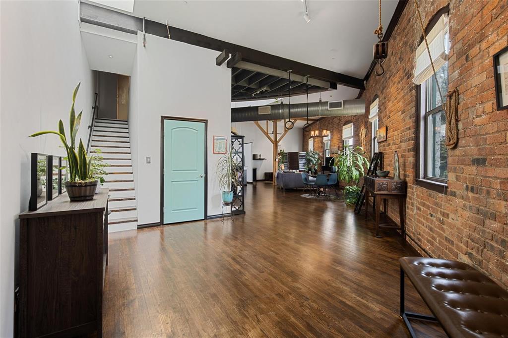 Kelly Park Studio Condos - Residential Lease