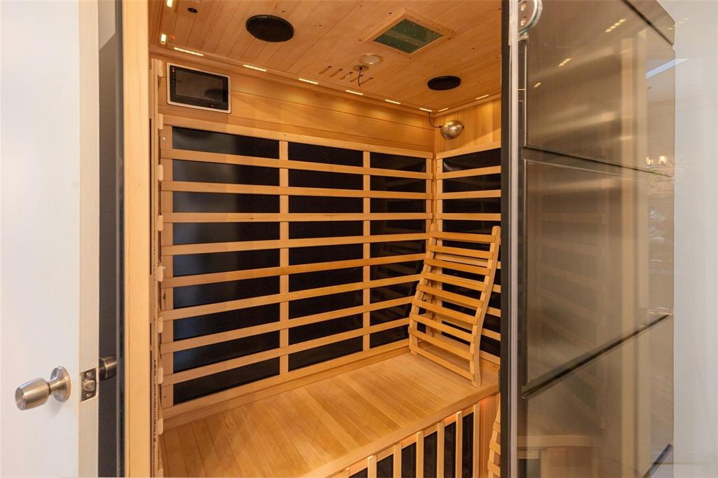 Kelly Park Studio Condos - Residential Lease