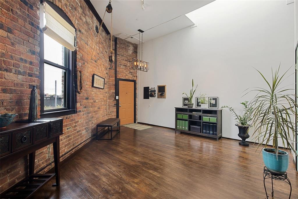 Kelly Park Studio Condos - Residential Lease