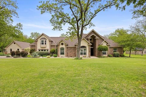 Photo of 7404 Fox Fire Court, Granbury, TX 76049 (MLS # 21245480)