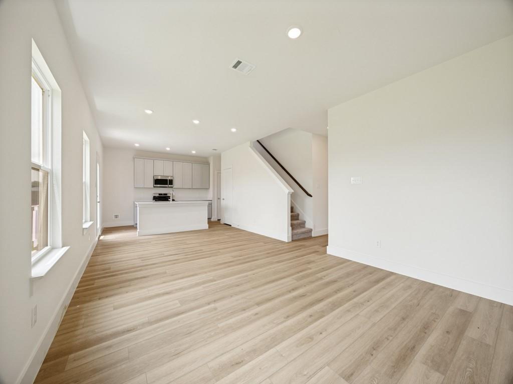 2406 Stonebriar Lane
