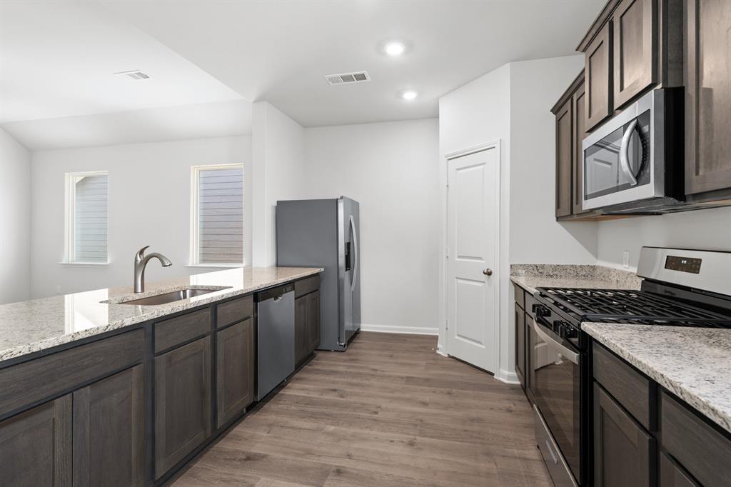 1501 Woodwinds Drive