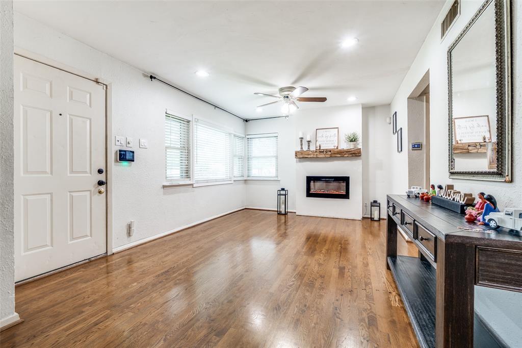 Dallas, Texas 75228, United States, 3 Bedrooms Bedrooms, ,2 BathroomsBathrooms,Residential,Active,133423