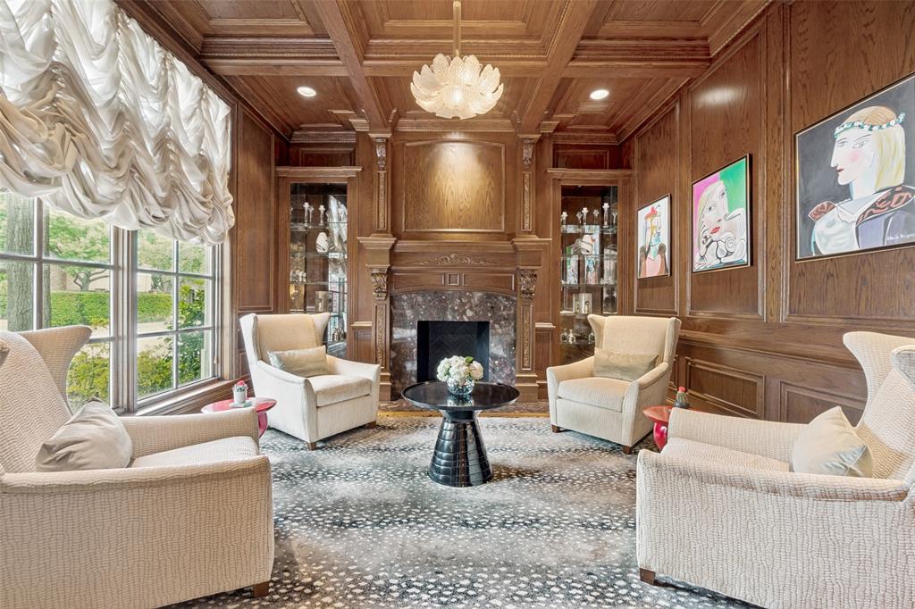 6934 Forest Glen Drive