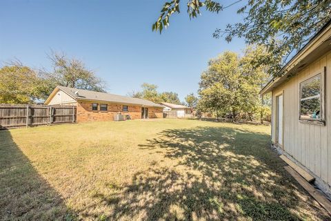 Tiny photo for 1700 Brookhaven Street, Cleburne, TX 76033 (MLS # 21101486)