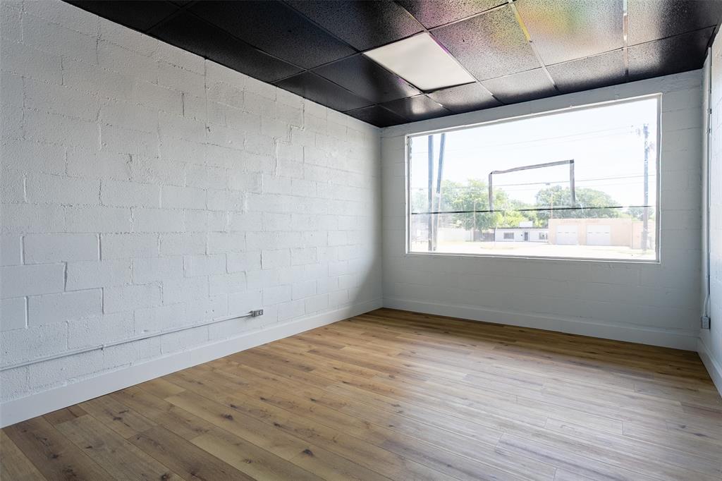 NA - Commercial Lease