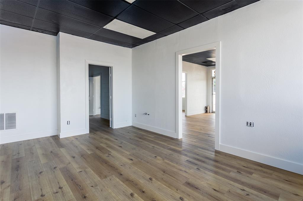 NA - Commercial Lease