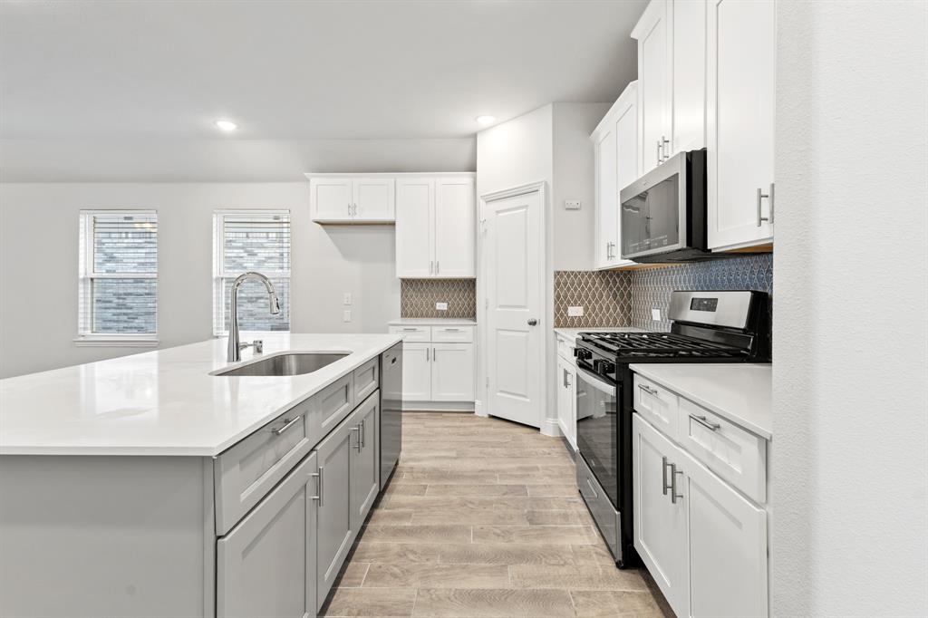 Venetian At Weston, Ph 1 - Residential