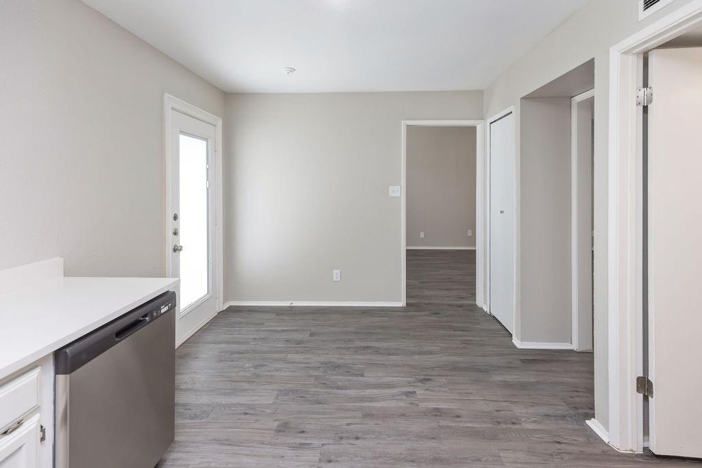 527 English Oak Drive