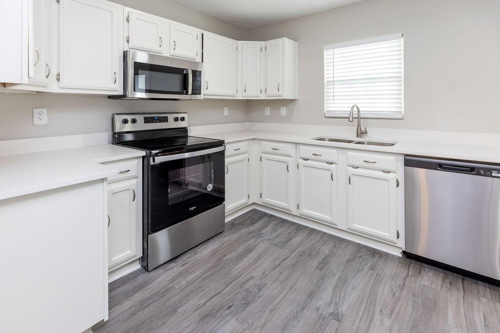 527 English Oak Drive