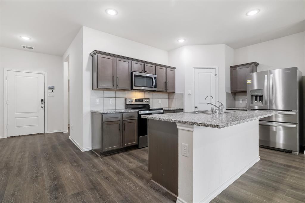 SUTTON FIELDS NORTH - PHASE 2C - Residential Lease