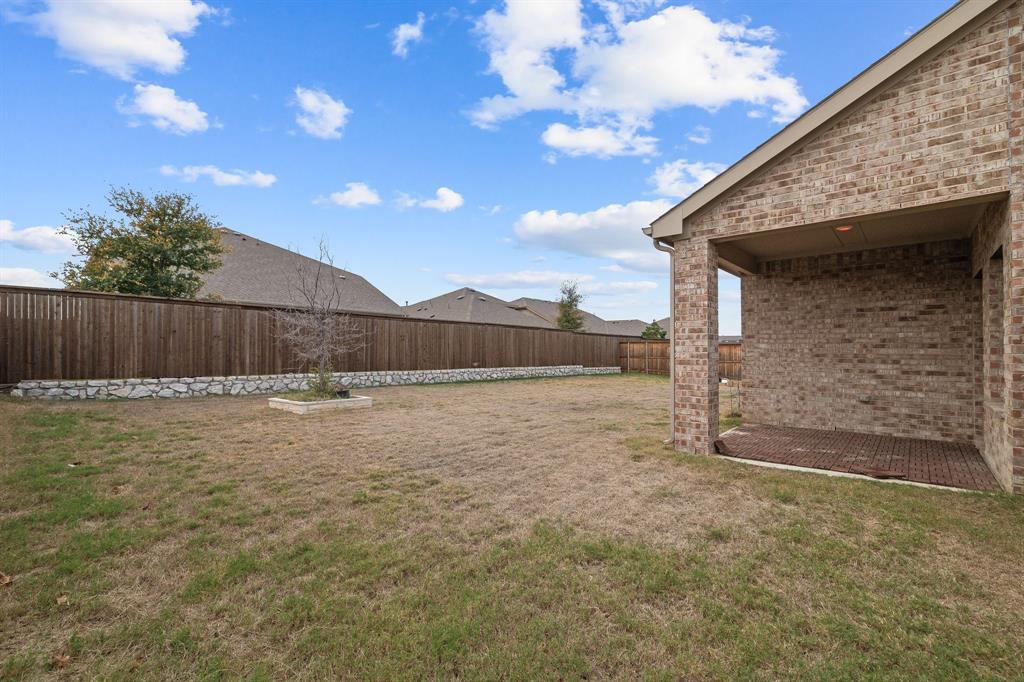 SUTTON FIELDS NORTH - PHASE 2C - Residential Lease