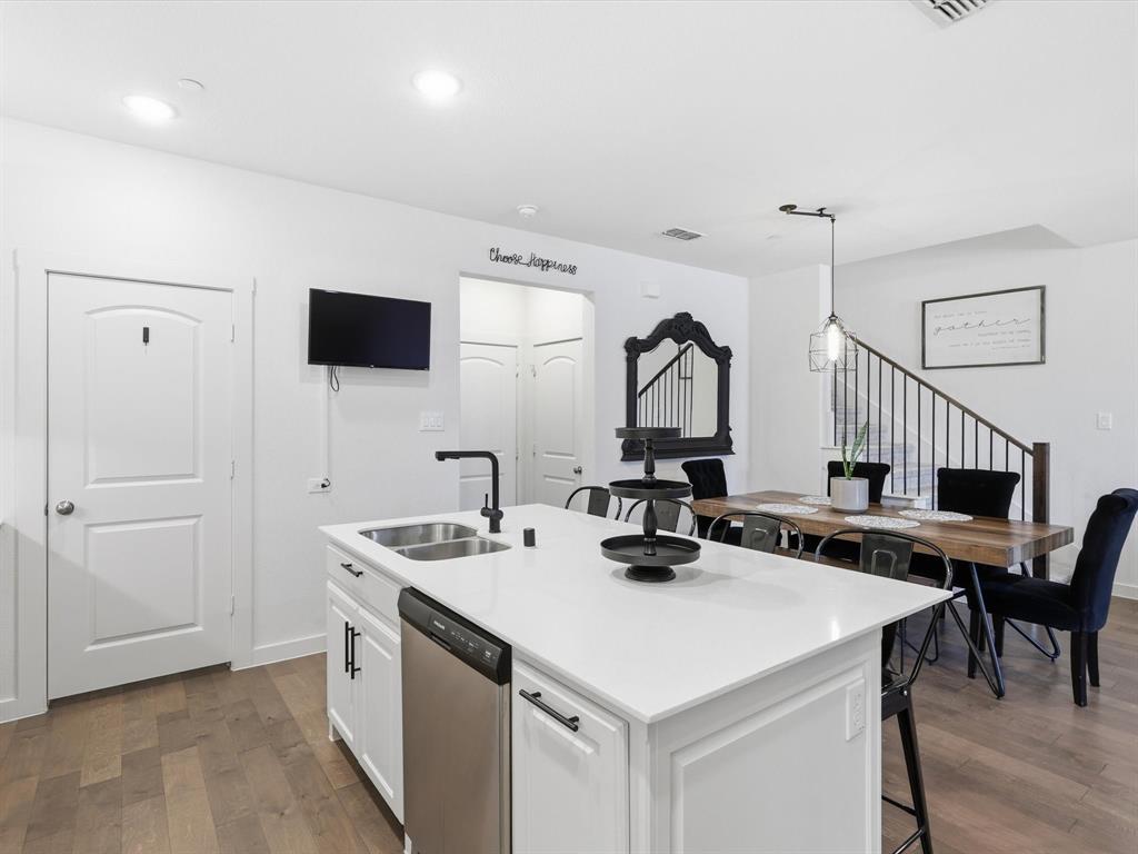 Apples Crossing - Residential