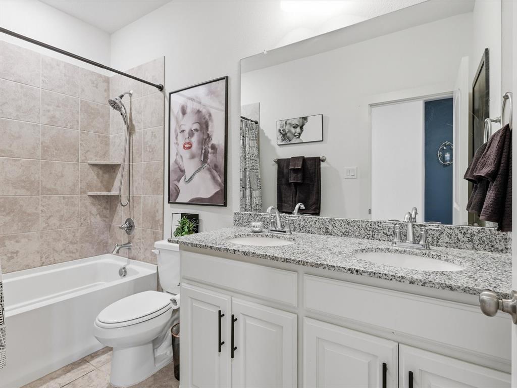 Apples Crossing - Residential