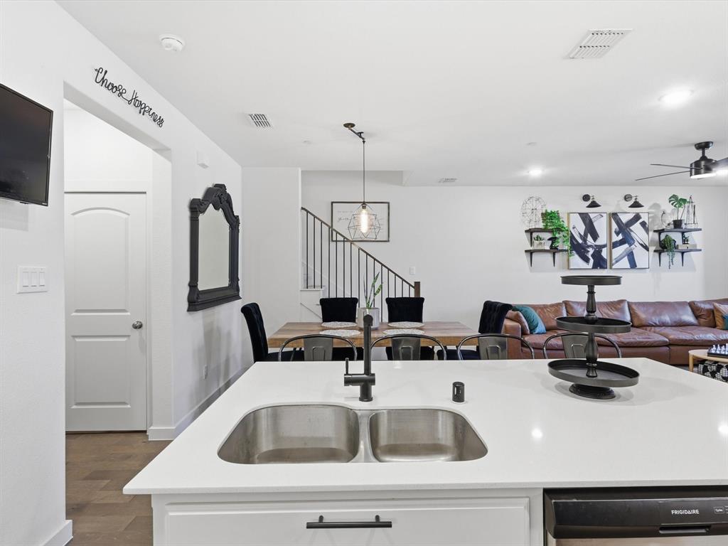 Apples Crossing - Residential