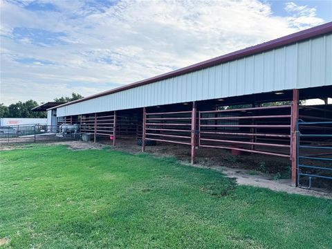 25495 S Fm 4 Lipan TX 76462
