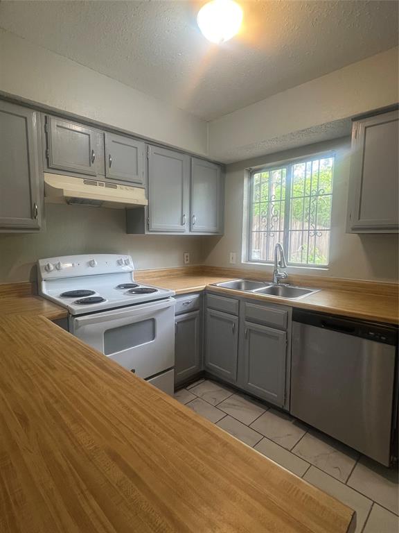 Village By The Creek - Residential