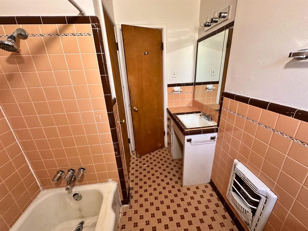 Carroll Park - Residential