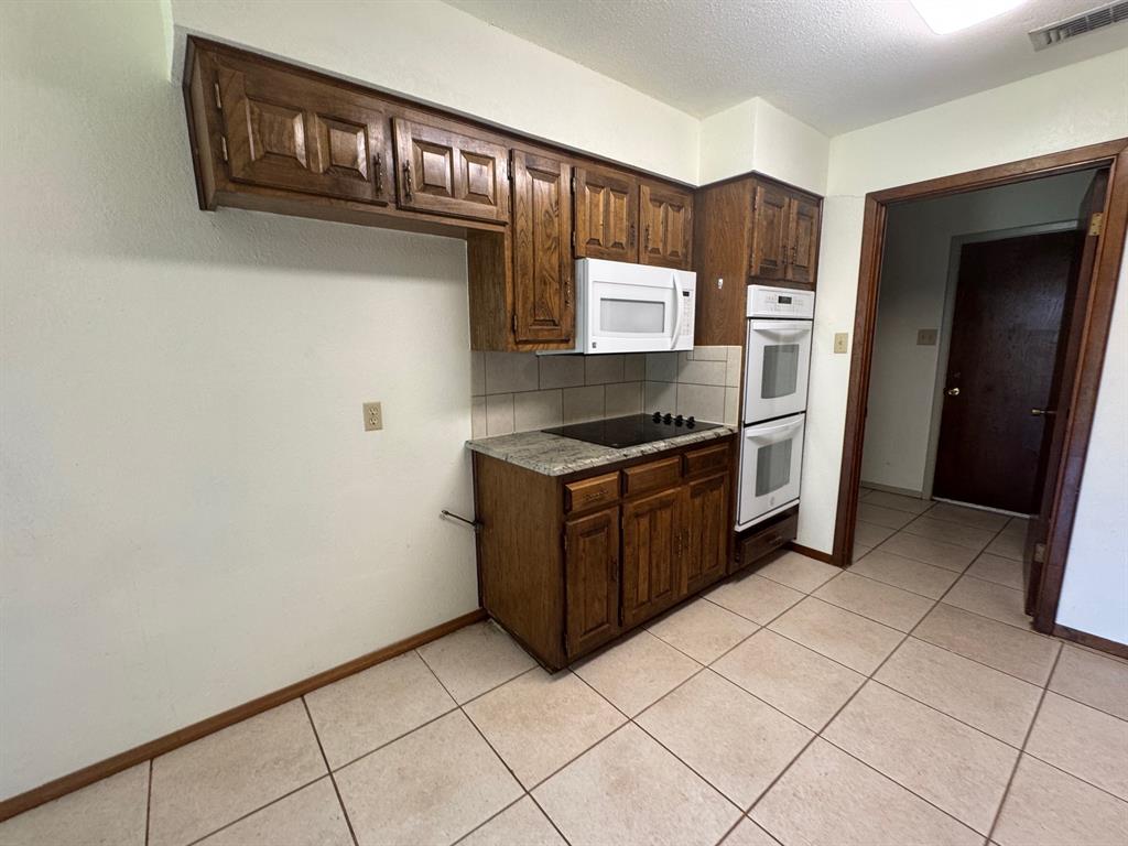 Alta Vista Acres - Residential Lease