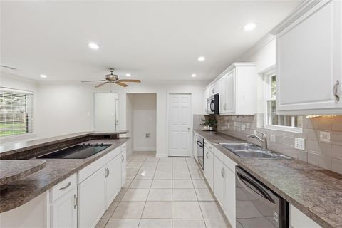 Tiny photo for 1209 Savannah Court, Flower Mound, TX 75028 (MLS # 21096846)