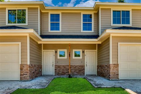805 S 6th Street 3 Bonham TX 75418