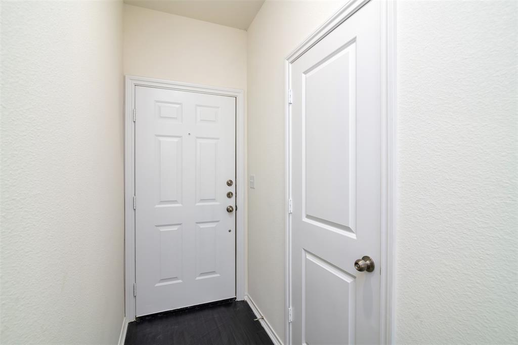 805 S 6th Street 3