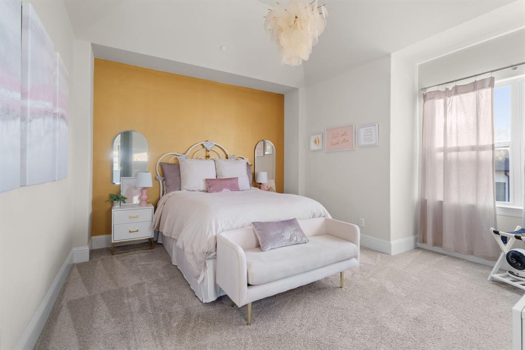 Estates at Greenspoint - Residential