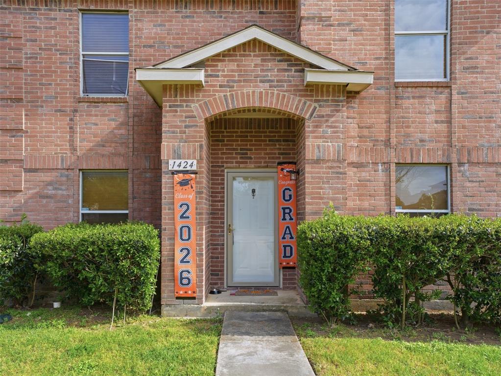 1424 Bumble Bee Drive