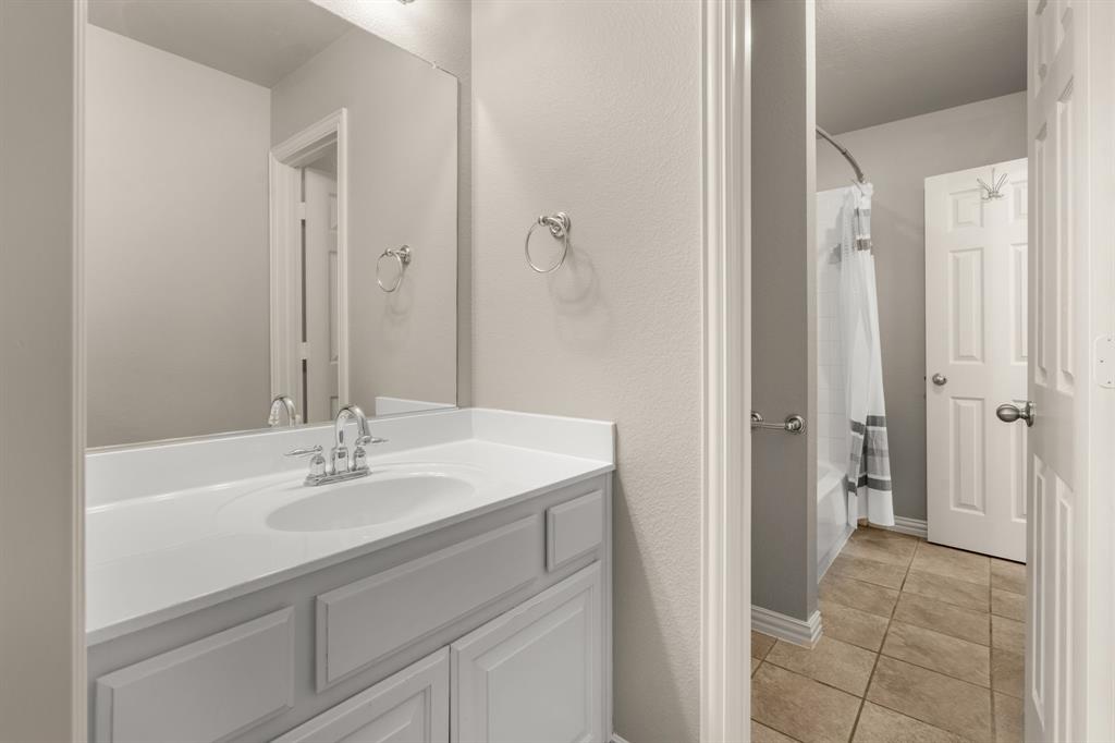 Heritage Lantana Ph Two-R2 - Residential