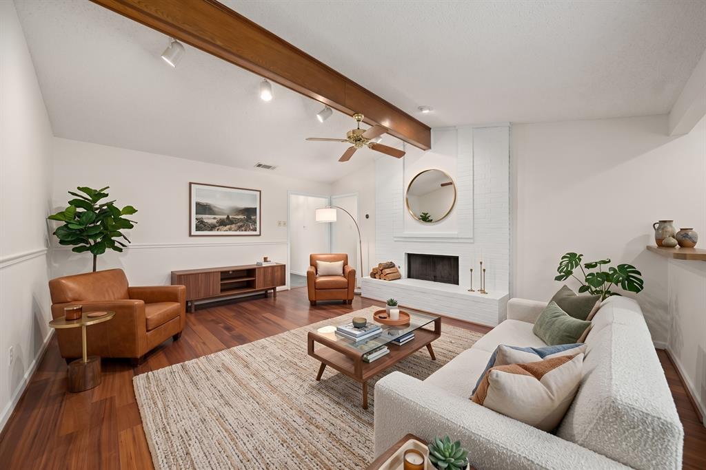 2611 Fallcreek Drive