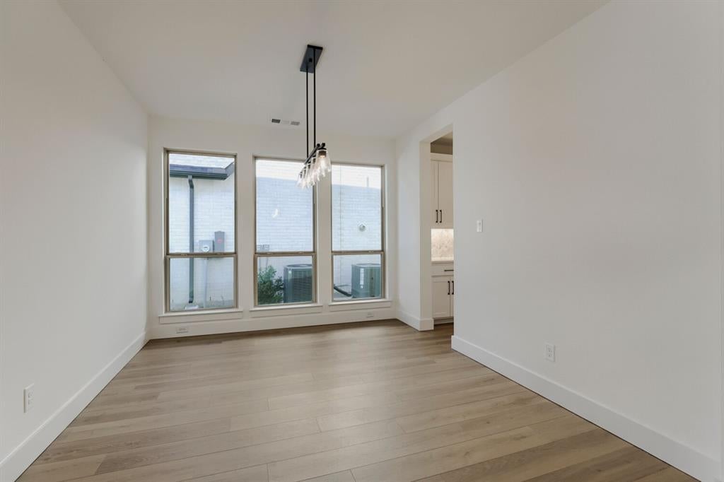 4308 Double Diamond Drive