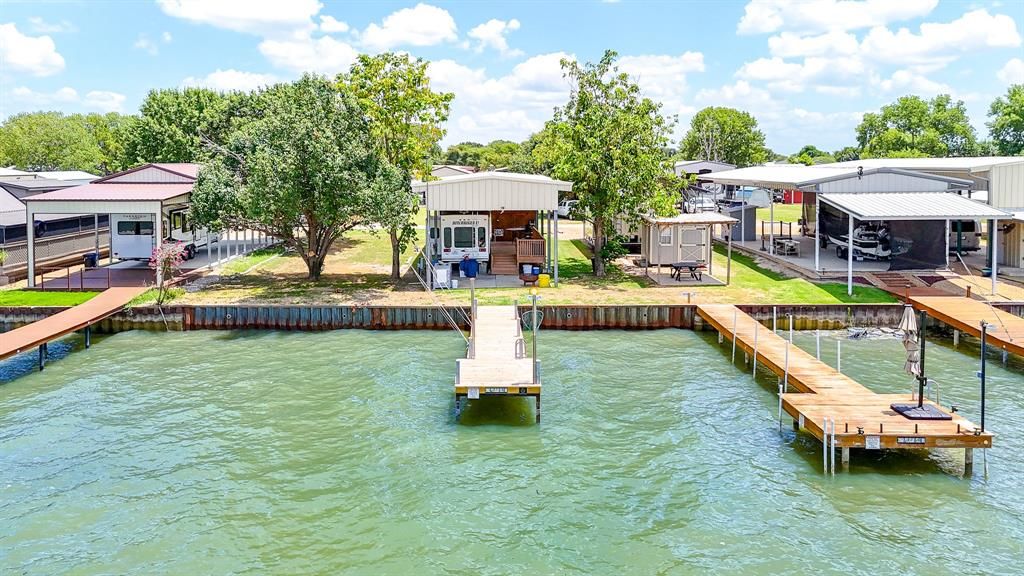 Photo of 2062 Pelican Isle Drive, Kerens, TX 75144 (MLS # 21319357)