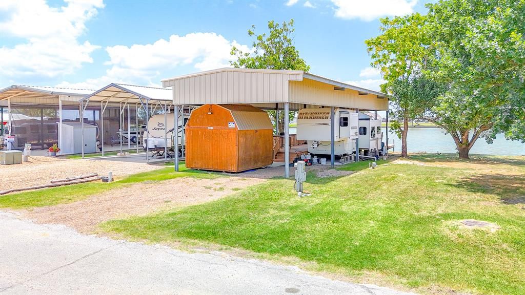 Photo of 2062 Pelican Isle Drive, Kerens, TX 75144 (MLS # 21319357)