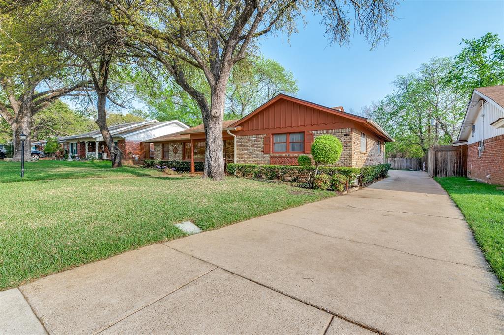 North Meadowbrook Estates - Residential Lease