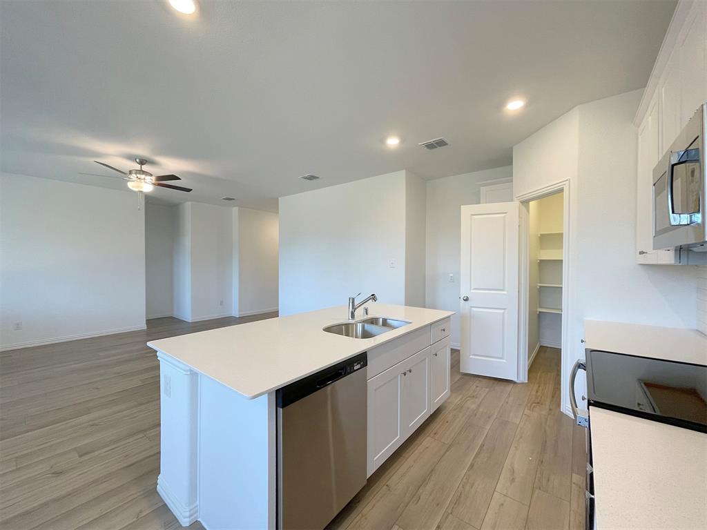 The Reserve at Chamberlain Crossing - Residential Lease