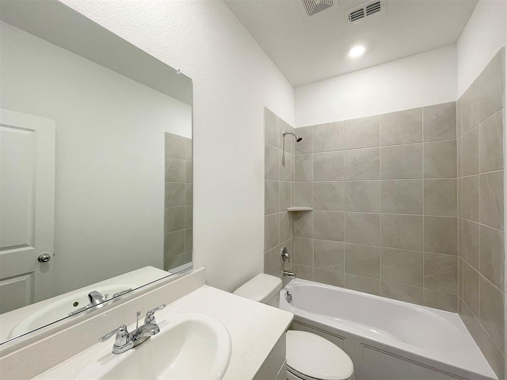 The Reserve at Chamberlain Crossing - Residential Lease